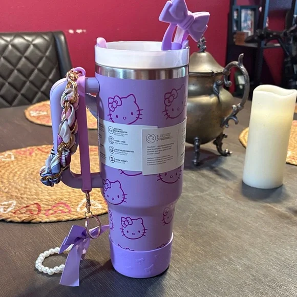 💜Stanley Lavender Hello Kitty Quencher H2.0 Tumbler with Charm💜 - Picture 6 of 9